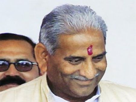 मंत्री जी के बोल, मैं तो सुंदरता का पुजारी हूं कुछ गलत नहीं कहा