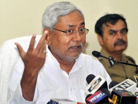 बिहार में प्रेस की आजादी पर लगा नीतीश का बैन!