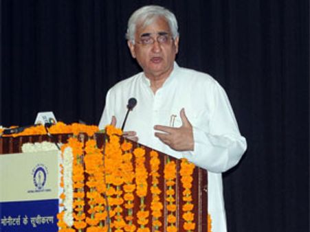 वीवीआईपी हेलीकॉप्‍टर डील में कानून के तहत कार्रवाई होगी: सलमान