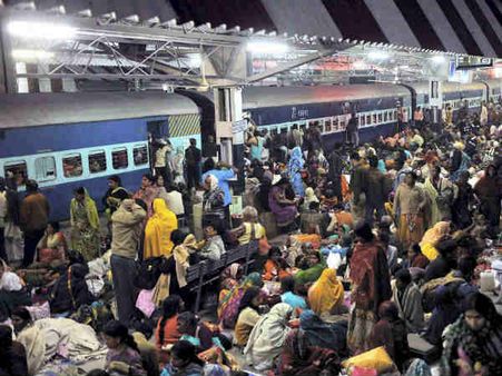 सुरक्षा और आधुनिकीकरण रेलवे की जरूरत: पूर्व रेलमंत्री