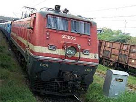 रेल बजट 2013: देखें नई ट्रेनों की लिस्‍ट