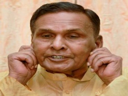 बेनी को फटकार, कहा बंद करो मुलायम के खिलाफ बयानबाजी