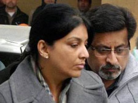 आरुषि हत्‍याकांड: तलवार दंपत्ति को झटका, दर्ज कराना होगा बयान