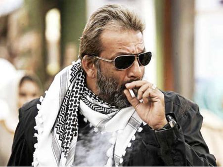 संजय ने अपनी पहली रात जेल में बितायी