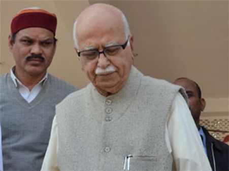 एनडीए को बचाने सामने आए 'लाल', नीतीश से की बात