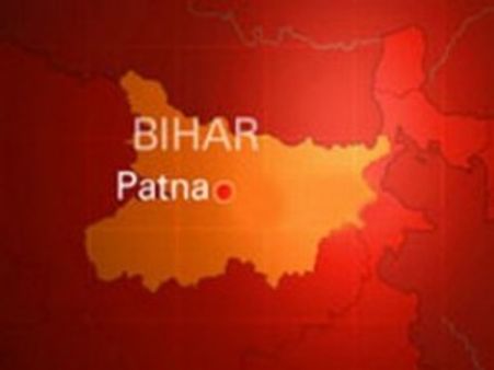 बिहार में गिरी बिजली, 10 की मौत, 9 की हालत गंभीर