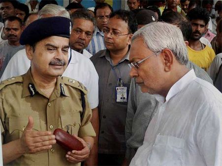 धमाके नहीं होंगे, इसकी कोई गारंटी नहीं दे सकता-नीतीश