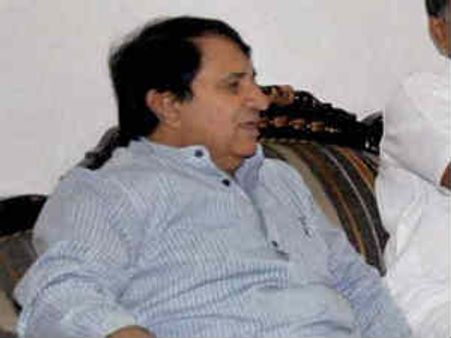 आरएसएस ने किया ट्वीट, कहा IM के प्रवक्ता की तरह बात करते है शकील