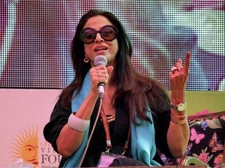 शोभा डे के 'अलग मुंबई बनाने' के ट्वीट पर टूट पड़े नेता