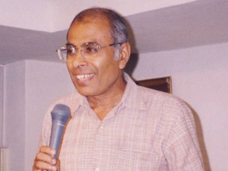 अंधविश्‍वास के खिलाफ जंग लड़ रहे नरेंद्र दबोलकर की हत्‍या
