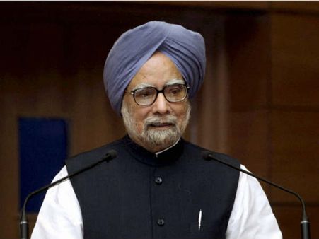 टू जी घोटाले के बारे में जानकार मनमोहन ने कहा 'क्‍या कर सकते हैं'