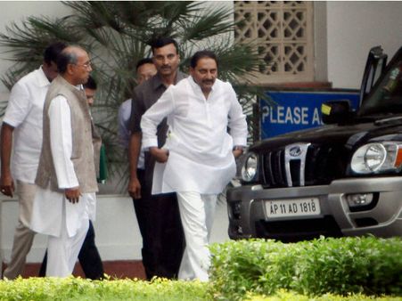 हैदराबाद को संघ शासित क्षेत्र बनाने को लेकर रेड्डी ने दिग्‍गी से मुलाकात