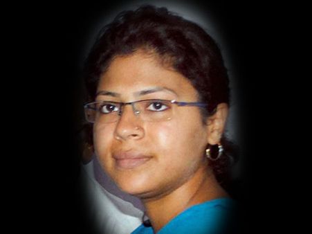 सीएम अखिलेश ने माफी के बाद सस्पेंड दुर्गा शक्ति नागपाल फिर से बहाल