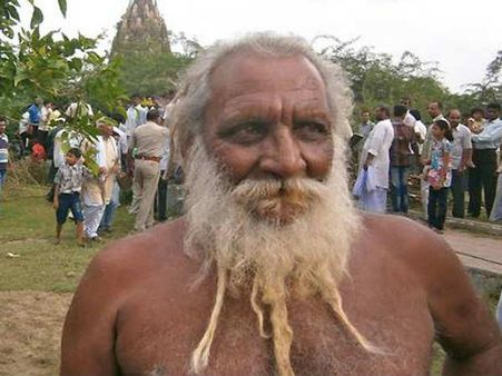 कांग्रेस के पुराने साथी रहे हैं शोभन सरकार के शिष्य ओम बाबा