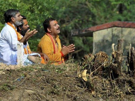 खजाने की खोज, डौंडिया खेड़ा में सोने की खुदाई बंद