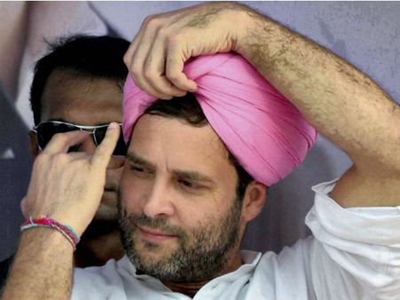 राहुल कब तक 'पापा-दादी' के टिकट पर 'लोकतंत्र-रेल' में सफर करेंगे!