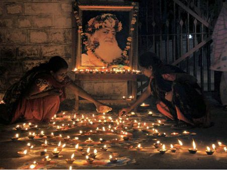 दिवाली पर नई लड़कियों संग अय्याशी करते थे आसाराम, कंप्‍टीशन से चुनते थे लड़कियां