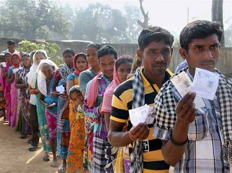 ब्‍लास्‍ट, गोलीबारी और हिंसा के बीच छत्‍तीसगढ़ में हुआ 63 फीसदी मतदान