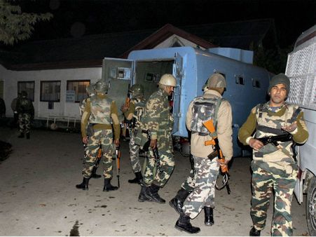 छत्‍तीसगढ़ विधानसभा चुनाव: CRPF के जवान ने गोली चलाई, 1 की मौत