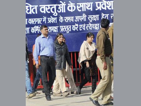 राजेश-नूपूर की सजा पर बोले परिजन और दोस्त..कहा सच सामने नहीं आया