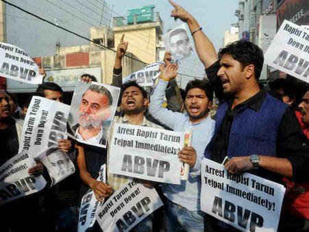 रिमांड के पहले दिन, तेजपाल से पांच घंटे पूछताछ