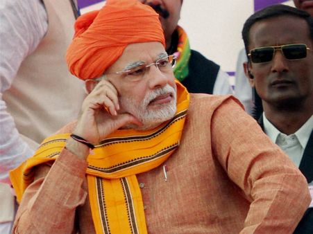 सीमा लांघकर पाकिस्तान पहुंचा नमो राग, बढ़ी मोदी की लोकप्रियता