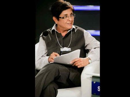 गांगुली के साथ तेजपाल जैसा बर्ताव हो : किरण बेदी