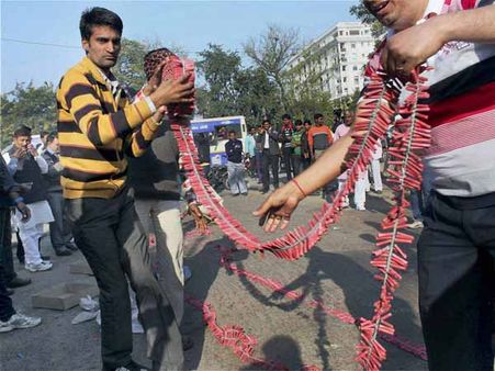74 फीसदी करोड़पती विधायकों के हाथों में छत्‍तीसगढ़