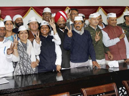 दिल्ली में शीला के बाद अब महाराष्ट्र में 'पृथ्वी' का उखाड़ेंगे राज: आप