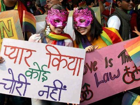 SC ने पलटा हाईकोर्ट का फैसला- समलैंगिक यौन संबंध है क्राइम