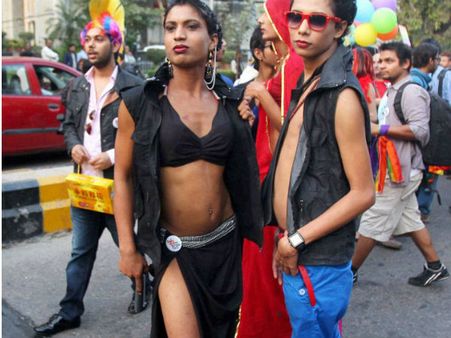समलैंगिकता पर SC के फैसले से समलैंगिक समुदाय को लगा झटका