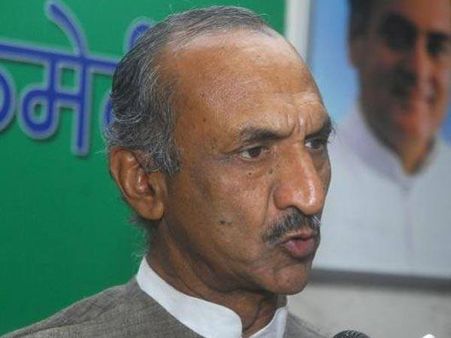 हार के बाद गिरा कांग्रेस का पहला विकेट, जेपी अग्रवाल ने सौंपा इस्तीफा