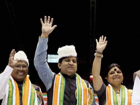 वादें पूरे नहीं किए तो 'आप' के समर्थन पर होगा पुर्नविचार: शकील अहमद