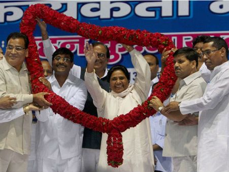 मायावती का 58वां जन्मदिन आज, मुजफ्फरनगर के दर्द के बीच नहीं मनाएंगी जश्‍न