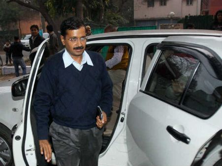 जन लोकपाल मुद्दे पर अन्‍ना हजारे फिर केजरीवाल के साथ