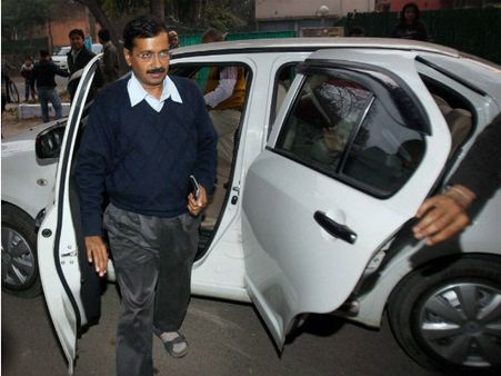 दिल्‍ली में राजनीतिक ड्रामा: 'आप' आज पेश नहीं करेगी जनलोकपाल बिल