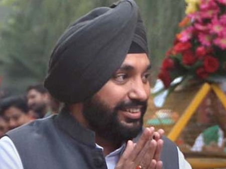 केजरीवाल के झूठ का 20 फूट पुतला फूंकेगी कांग्रेस
