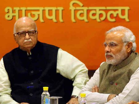 कोमल ने निकाली नरेंद्र मोदी पर भड़ास