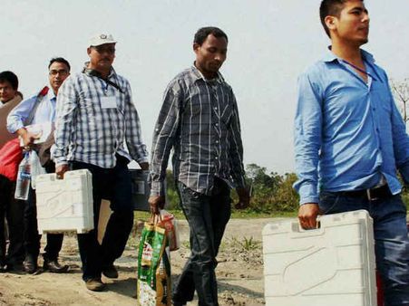 महंगाई से भी तेज रफ्तार में बढ़ी नेताओं की संपत्त‍ि