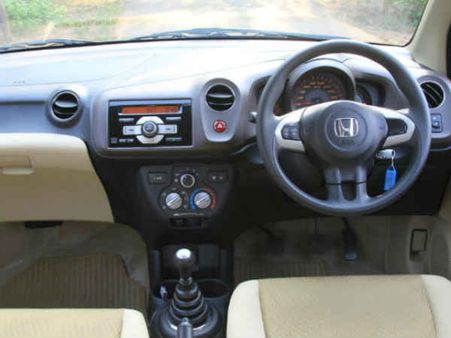 ब्रेक सिस्टम में खराबी की वजह से होंडा ने वापस मंगाई 31 हजार कारें