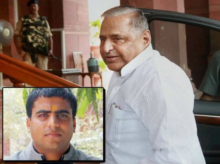 Exclusive: मैनपुरी की सीट छोड़ेंगे मुलायम, पर किसके लिए...