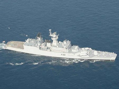 युद्धपोत हादसा: INS गंगा के बॉयलर टैंक में धमाका, तीन घायल