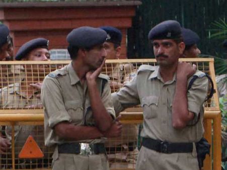 पुल‍िस में बंपर भर्त‍ियां, मौका ना छोड़ें युवा