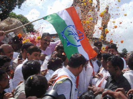 बौखलाई कांग्रेस का बचकाना बयान, 'ऐक्ज‍िट पोल करने वालों को मिले नोबेल प्राइज़'