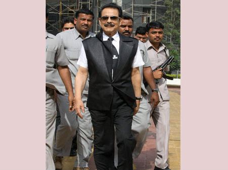 न्‍यायमूर्ति जेएस खेहर ने सहारा ग्रुप मामले की सुनवाई करने से मना किया, बोल दबाव डाला जा रहा है