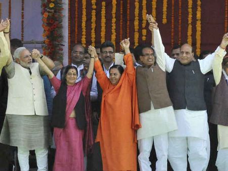 Lok Sabha Election 2014: भाजपा की साध्‍वी उमा भारती ने झांसी में ठोंकी ताल