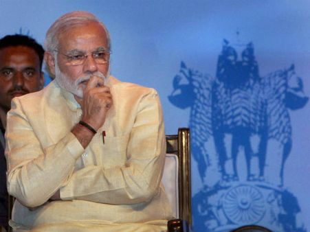 चुनाव जीतने के बाद जमकर नाच रहे हैं नरेंद्र दामोदरदास मोदी