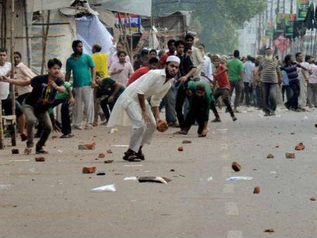 उत्‍तर प्रदेश में बनाया जा रहा है इंसानी बारूद