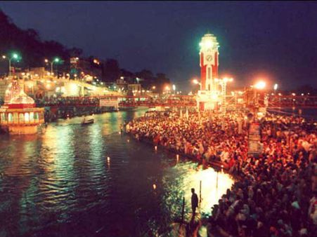 मोदी कैबिनेट ने लिया फैसला, वाराणसी से हुगली के बीच बनेंगे 11 टर्मिनल