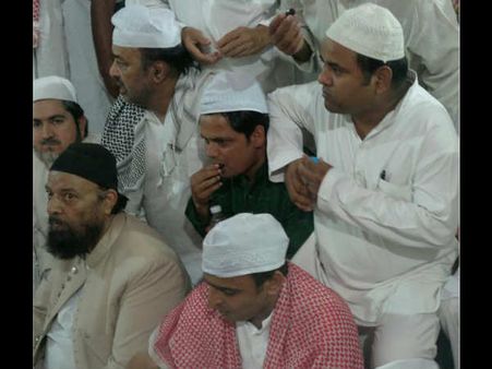 सपा से खफा हुआ एक और मुस्ल‍िम चेहरा, मंत्री न बनाया तो होगा आत्मदाह